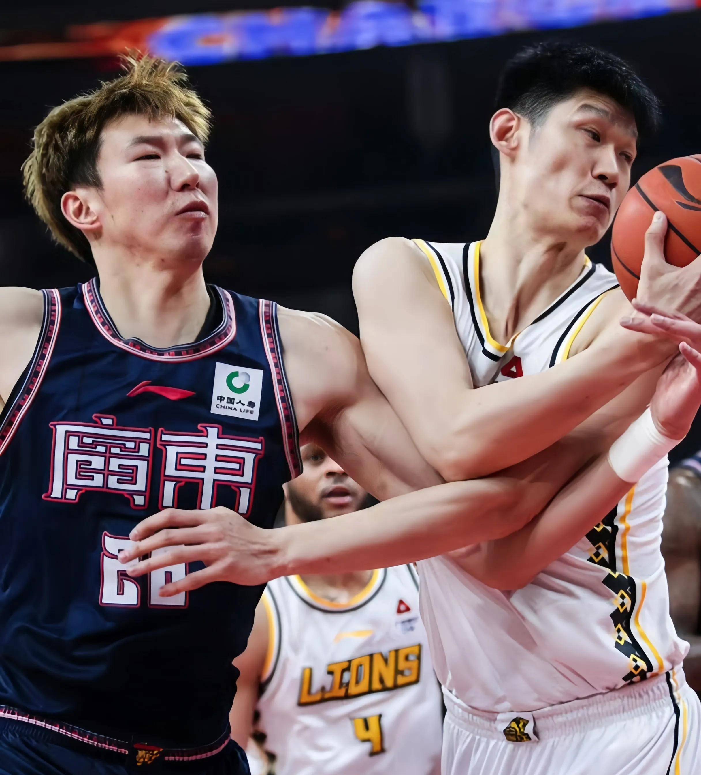 开云登录入口 -今晚CBA季后赛传出新动向，深圳男篮手感冰凉，管理层表态——目标明确，年轻球员得到机会的简单介绍