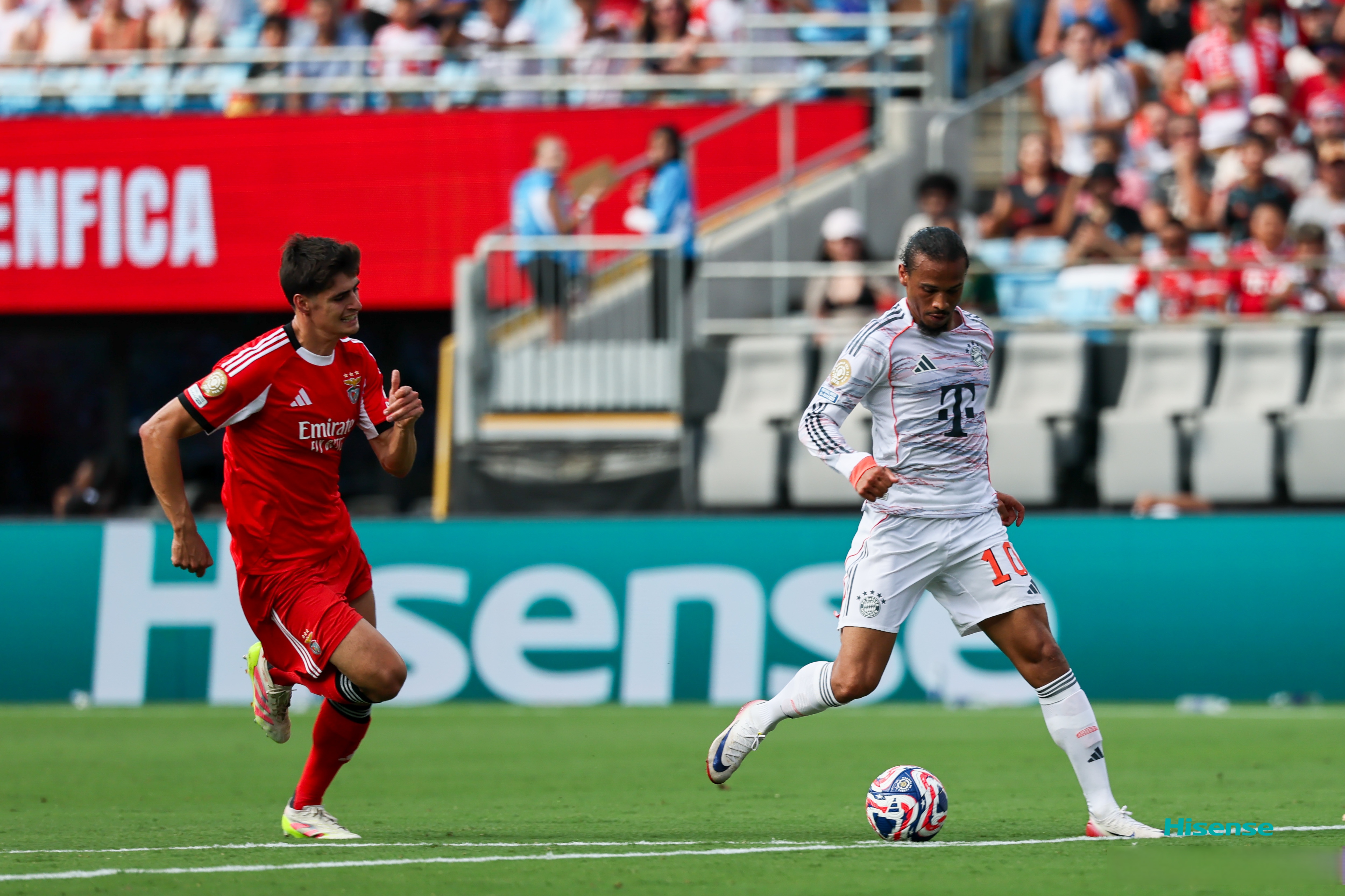 北京首钢迎欧超杯关键赛；冲刺阶段外线爆发；赛场秩序良好；阵容厚度经受考验的简单介绍