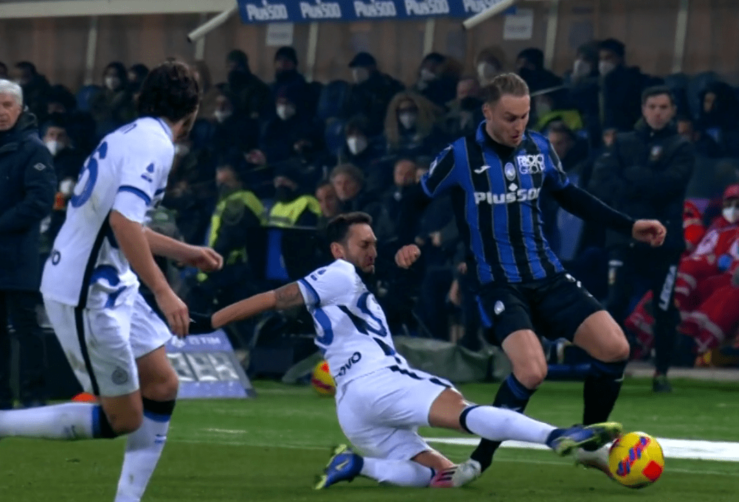 关于转会期新疆广汇扳平良机——意甲节点到来，管理层满意，训练强度明显提升的信息